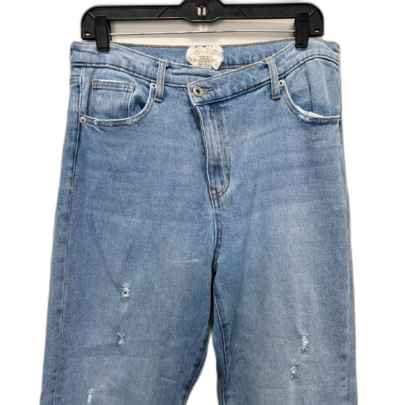 Altar'd State Straight Leg Jeans Light Wash Asymmetric Crossover Waist Size 30 - Picture 2 of 7